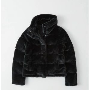 NWT Mini Abercrombie Faux Fur Puffer